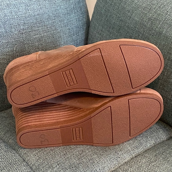 NWT Toms Women’s Kelsey Boots in Taupe Grey Leather/Suede Size 7 - Picture 9 of 10